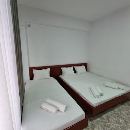 Ideal Apartments & Rooms Sarandë Buitenkant foto