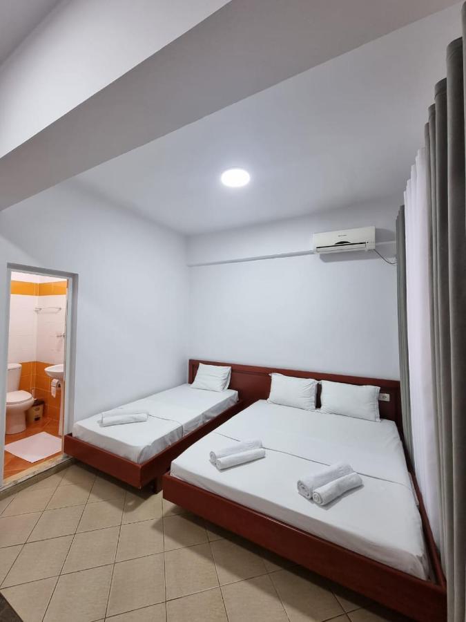 Ideal Apartments & Rooms Sarandë Buitenkant foto